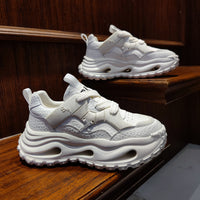 Chunky Platform Sneakers for Men & Women – Breathable Fashion Dad Shoes with Cushioned Sole.Modern chunky sneakers designed for everyday comfort, street style, and all-day support.